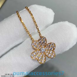 2024 Jewellery Designer Brand Vanl Cleefl Arpelsnecklaces v Plated 18k Colourful Gold Lucky Grass Petals Full of Diamond Clover Single Flower Pendant Collar Chain