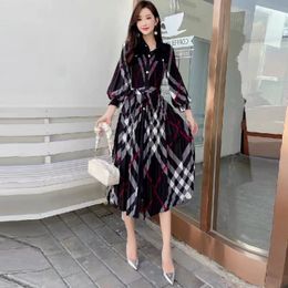 2024 Spring printed long sleeved turn-down collar oversized slimming loose fitting Pleated dresses maternity dress