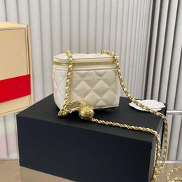 Fashion CC Vanity Luxury Brand Womens Mini Crush Pearl Gold Mirror Bags Box Bags Lattice Crossbody Lambskin Classic C Diamond Ball Cosm Okpw