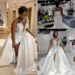 Vestidos de casamento de manga comprida de um ombro com cauda destacável renda brilhante frisada árabe Aso Ebi alta fenda jardim praia vestido de noiva de casamento civil