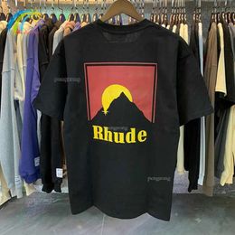 Men's T Shirts Hip Hop Loose Moonlight Rhude T-shirt Men Women 1 Tags 100% Cotton Sunset Printing White Apricot Top Tee 256