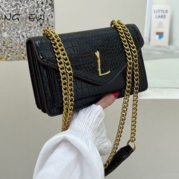 Brand Day Packs Fashionable small square bag women's Handbag new chain crossbody one shoulder trendy bag