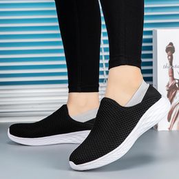 Free Shipping Men Women loafers Running Shoes Soft Comfort Black White Beige Grey Red Purple Blue Green Mens Trainers Slip-On Sneakers GAI color71