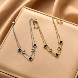 Top designer Bracelet black Designer bracelets Fashion Four-leaf Clover Cleef Pendant jewelry 18K Gold chain Jewelry for Women Men MotherDay Holiday Gifts