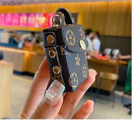 Key Fashion Designer Airpods Case Trinkets Leather Key Chains Jewelry Brown Flower Charms Keyrings Car Keys Holder Fashion Accessories 240304