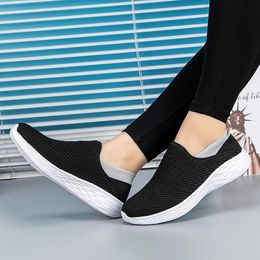 Free Shipping Men Women loafers Running Shoes Soft Comfort Black White Beige Grey Red Purple Blue Green Mens Trainers Slip-On Sneakers GAI color73