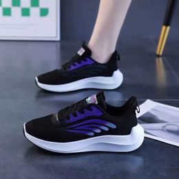 Casual Shoes Women's Flying Weaving Shoes Mesh Breathable and Comfortable Trendy Running