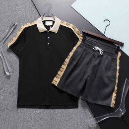 Men's Tracksuits mens tracksuits summer casual fashion Designer tracksuitsr tops men pants jogging breathable sportswear T-shirt add pants two-piece suit
