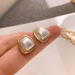 Needle Korean Geometric Minimalist Pearl New Light French Small and Popular Design Earrings