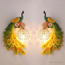 Wall Lamps Colourful Peacock Birds Lamp Lights Bedroom Bedside Creative Nordic Resin Home Decor LED Living Room