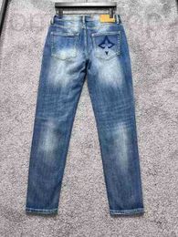 Jeans da uomo Designer jeans da uomo jeans lavati stile classico ricamo slim pantaloni casual in tessuto elastico resistente all'usura di alta qualità 8743 B6SE