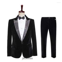 Suits Mens Black Veet Suit Wedding Banquet Evening Party Host Tuxedo Rhinestones Lapel Collar Blazer Pants 2 Piece Set