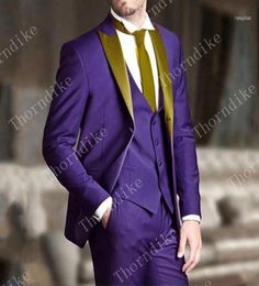 Design 2021 Custom Made Slim Fit Mens Fashion Gold Embroidery Dress Suit Purple Wedding Groom Tuxedo Costume Handsome Suits16941152