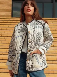Parkas Printed pockets decorated with quilted cotton jacket woman Long Sleeve Round Neck Jackets Casual Fashion Cozy Soft new Outerwear
