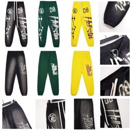 Designer-Fit modische Männer- und Frauen lila Marke Black Yellow Green Jeans Neue Hip-Hop-Buchstaben gestickt