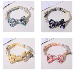 Dog Collars Cute Bow Pet Accessories Cat Collar Fashionable Print Contrasting Color Stitching Personalized Bell Supplies Puppy