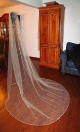 2018 Romantic OneLayer Bridal Veil Cathedral Length Tulle Rhinestones Wedding Veils Beaded Edge White Or Ivory Bride039s Veil 5695173