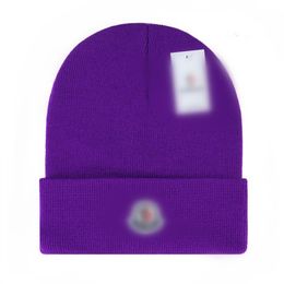 Ny designdesigner Beanie Classic Letter Sticked Bonnet Caps Cler för män Kvinnor Autumn Winter Warm Thick Wool Brodery Cold Hat Par Fashion Street Hats Mon13
