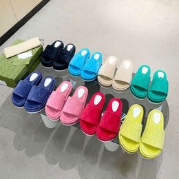 Sandals High Version g Family Candy Solid Colour Plush Slippers with Thick Soles Increased Height. 2024 New Casual and Versatile Trend Straight