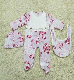 Toddler Bebek Romper Set Bebek Tasarımcıları Yenidoğan Tulum Uzun Kollu Pijama Sürprizler Kıyafetler Çocuk Kız Kısa Kollu Tulum61312