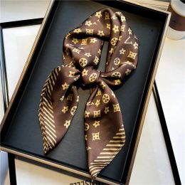 Simple Presbyopia Designer Letters Print Floral Silk Scarf Headband Women Elegant Long Handle Bag Scarves Paris Shoulder Tote Luggage Ribbon Head Wraps 70x70cm