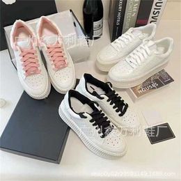 Sports 2024 High fragrant sponge cake with thick sole round toe tie up Colour blocking small white casual sports leather breathable board shoes