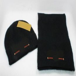 Hats & Scarves Sets Men Women Autumn Winter Letter embroidery Scarf Hat Two Piece Fashion Label Ski Knitted caps239d