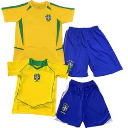 Retro classic Brazil KIDS soccer jerseys 2002 2004 RIVALDO RONALDINHO R.CARLOS KAKA RONALDO 02 04 children Boys girls sets football shirt