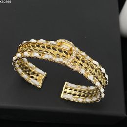 Luxury Hollow Out Golden Bracelet Womens Fashion Cuff Designer Semicircle Bracelets Gemstone Diamond Bangles Fashion Open Hearts Cuff Threading Rope Bangle