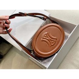 New Designer Women's Cute Mini C Brand Purse Leather Wallet Solid Color Camera One Shoulder Crossbody Small Round Cake Bag