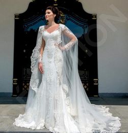 2020 Women Lace Applique Bridal Wraps Custom Made Cathedral Wedding Cape Shawls White and Ivory Bridal Jacket2151454