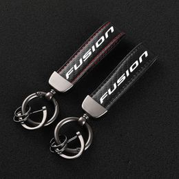 Keychains High-Grade Leather Car KeyChain 360 Degree Rotating Horseshoe Key Rings For Ford Fusion Accessories288g