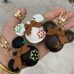 Key Mouse Design Car Keychain Flower Jewelry Keyring Holder for Gift Fashion Leather Animal Key Chain Accessories 240304