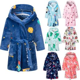 Winter Children Robe Warm Robe for Kids Cartoon Flannel Hooded Towel Bathrobe for Boys Girls Dressing Gown Nightgown 240228