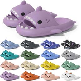 Free Shipping Designer shark slides sandal GAI slipper sliders for men women sandals slide pantoufle mules mens womens slippers trainers sandles color121