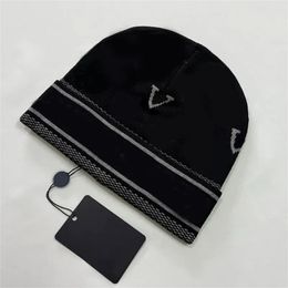 Good Quality New Designer Beanie Unisex Autumn Winter Beanies Knitted Hat for Men and Women Hats Classical Sports Skull Caps Ladies Casual q20