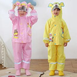 29 Years Old Fashionable Waterproof Jumpsuit Raincoat Hooded Cartoon Kids OnePiece Rain Coat Tour Children Gear Suit 240226