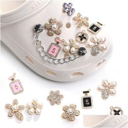 Shoe Parts & Accessories 5Pcs/Lot Rhinestone Bling Clog Charms Alloy Flower Shoe Charm Decoration Buckle Clog Accessories Buttons Pins Dhqce