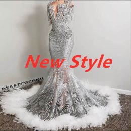 Abiti da ballo a sirena in cristallo argento scintillante 2023 Abito da sera per ragazze nero con paillettes in rilievo con abiti da festa senza maniche in piume Robes De Soiree femminile Vestido Noche