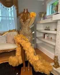 Neck Gold O Long Prom Dress for Black Girls 2024 Beaded Crystal Birthday Party Dresses Feathers Ruffles Slit Evening Gowns Gown es