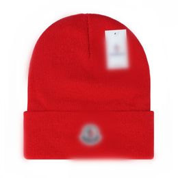 Yeni Tasarımcı Beanie Klasik Mektup Örme Bonnet Kapakları Erkekler İçin Sonbahar Kış Kış Sıcak Kalın Yün Nakış Soğuk Şapka Çift Moda Sokak Şapkaları Mon20