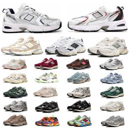 2024 Cloud Running with Box Men Women Big Size 9060s Sea Salt Quartz Rain 550 White Green Black Cool Grey 530 Sier 9060 Shoes 2002r Designer Navy Mens