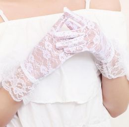 Sexy Lace Sunscreen Gloves Women039s Wedding Ceremony Breathable Short Finger1697577