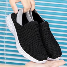 Free Shipping Men Women loafers Running Shoes Soft Comfort Black White Beige Grey Red Purple Blue Green Mens Trainers Slip-On Sneakers GAI color65