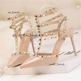 Rivet High Heels Designer Women Ladies Pumps Sexy Spring Summer 2020 Fashion Sandals Office Dress White Black Shoes