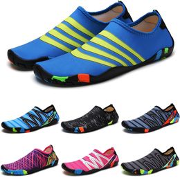 2024 Water Shoes Water Shoes Women Men Slip On Beach Wading Barefoot Quick Dry Swimming Shoes Breathable Light Sport Sneakers Unisex 35-46 GAI-32