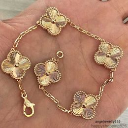 Charm Bracelets Luxury Van Clover Designer Bracelet Pearl 4 Leaf 18k Gold Laser Brand Bangle Necklace Earrings Wedding a JewelrI5TK