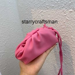 Italy Pouch Hangbag Botteg Venet L New Net Red with Mini Cloud Bag Messenger Hand Folded Dumpling Bag