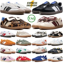 Scarpe firmate per uomo Donna Sneakers basse Capelli leopardati Marrone Bianco Nero Verde Arancione Rosso Blu reale Cristallo Beige Scarpe da ginnastica casual da uomo Jogging Walking