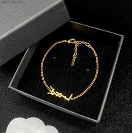 Original designer Girlsl women letter bracelets elegant Love 18K Gold Bangles Y engrave bracelet Fashion Jewelry Lady Party2024 xzz